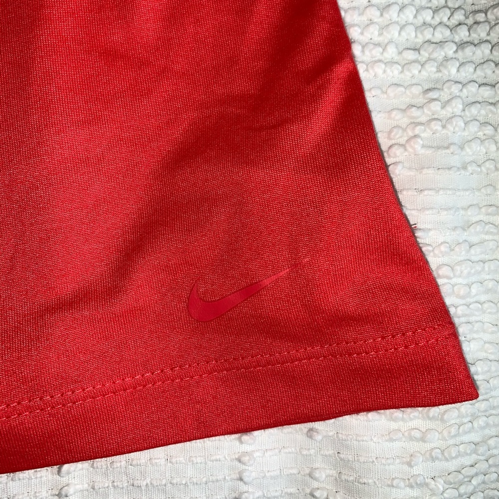 Nike Women’s Dri-Fit Tank Top - Picture 4 of 6